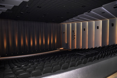 Symbolfoto Kinos im Lockdown