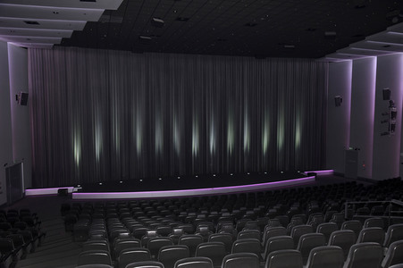 Symbolfoto Kinos im Lockdown