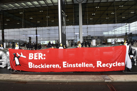Eröffnung des Flughafens Berlin-Brandenburg in Schönefeld