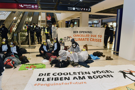 Eröffnung des Flughafens Berlin-Brandenburg in Schönefeld