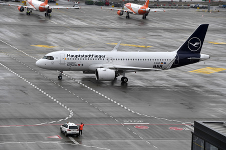 Eröffnung des Flughafens Berlin-Brandenburg in Schönefeld