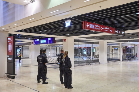 Eröffnung des Flughafens Berlin-Brandenburg in Schönefeld