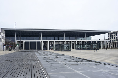 Regelbetrieb am Flughafen Berlin-Brandenburg in Schönefeld