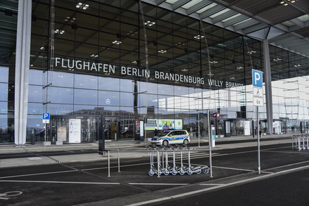 Regelbetrieb am Flughafen Berlin-Brandenburg in Schönefeld