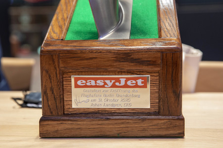 Erster kommerzieller Abflug vom Flughafen Berlin Brandenburg