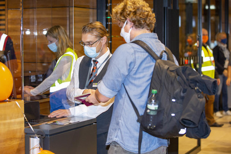 Erster kommerzieller Abflug vom Flughafen Berlin Brandenburg