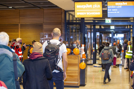 Erster kommerzieller Abflug vom Flughafen Berlin Brandenburg