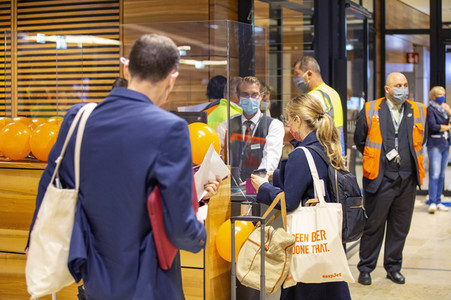Erster kommerzieller Abflug vom Flughafen Berlin Brandenburg