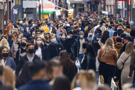 Symbolfoto Lockdown Light