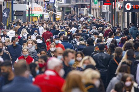 Symbolfoto Lockdown Light