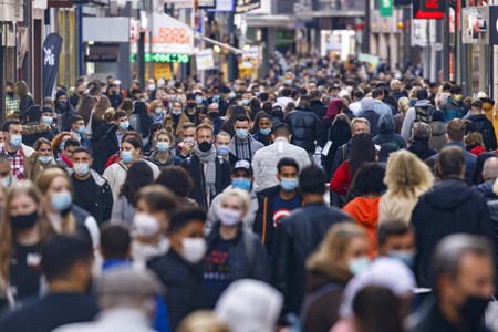 Symbolfoto Lockdown Light