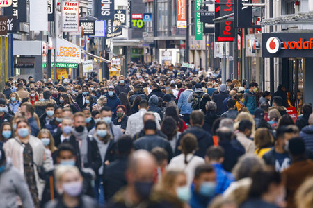 Symbolfoto Lockdown Light