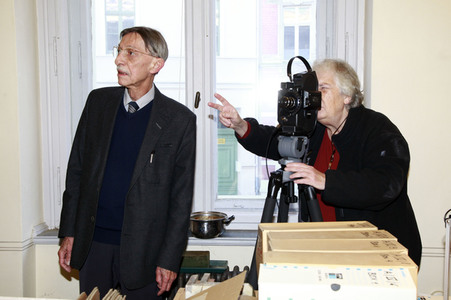 Annik Leroy bei Dreharbeiten in Görlitz