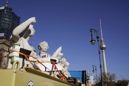 Statuen für den Schlüterhof in Berlin