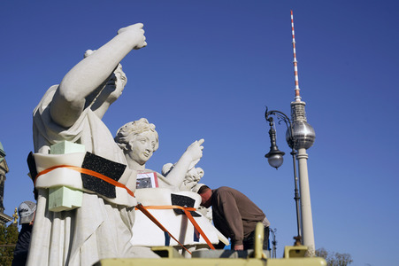 Statuen für den Schlüterhof in Berlin