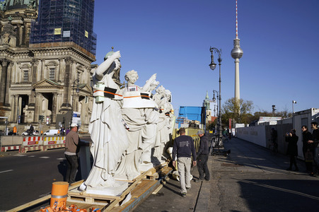 Statuen für den Schlüterhof in Berlin