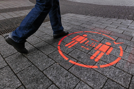 Symbolfoto Corona-Piktogramm