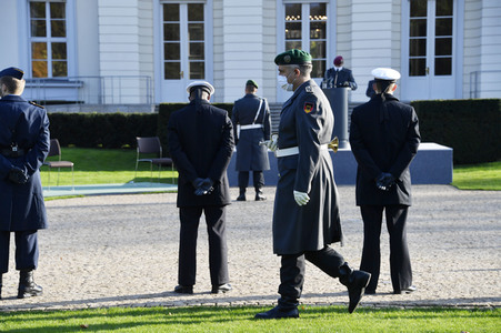 Ansprache des Bundespräsidenten zum 65. Gründungstag der Bundeswehr in Berlin