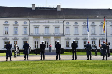 Ansprache des Bundespräsidenten zum 65. Gründungstag der Bundeswehr in Berlin