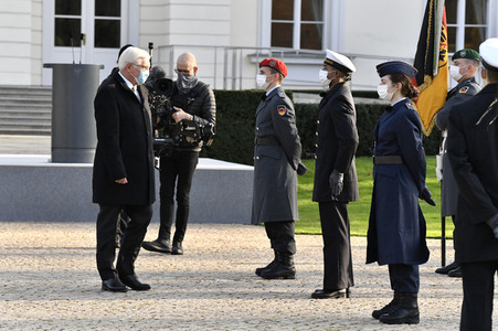 Ansprache des Bundespräsidenten zum 65. Gründungstag der Bundeswehr in Berlin