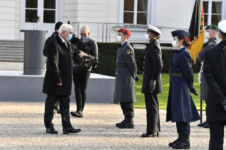 Ansprache des Bundespräsidenten zum 65. Gründungstag der Bundeswehr in Berlin