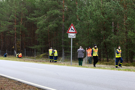 Pressetermin zum Bau eines Zauns zur Eindämmung der Afrikanischen Schweinepest in Krauschwitz