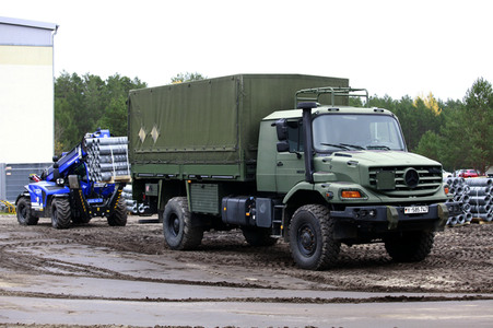 Pressetermin zum Bau eines Zauns zur Eindämmung der Afrikanischen Schweinepest in Krauschwitz