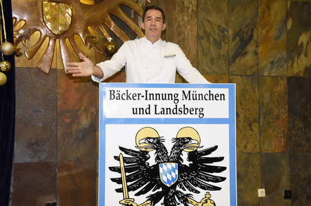 Corona-Stollen-Pressekonferenz in München