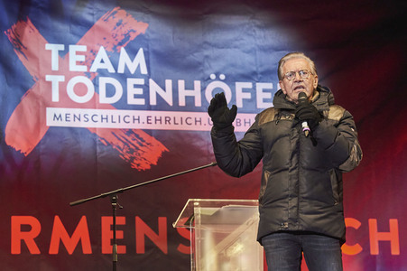 Gründungskundgebung der Partei TEAM TODENHÖFER in Berlin