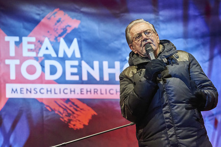 Gründungskundgebung der Partei TEAM TODENHÖFER in Berlin