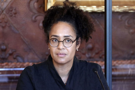 Corona-Pressekonferenz in Hamburg