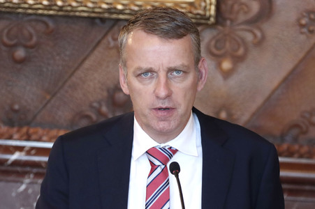 Corona-Pressekonferenz in Hamburg