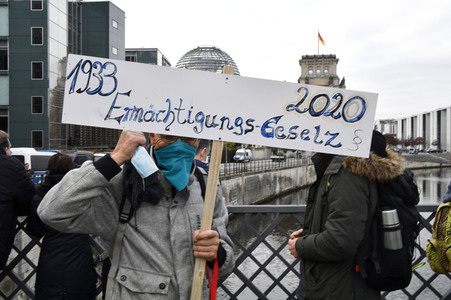 Proteste von Gegnern der Corona-Politik in Berlin