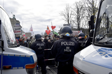 Proteste von Gegnern der Corona-Politik in Berlin