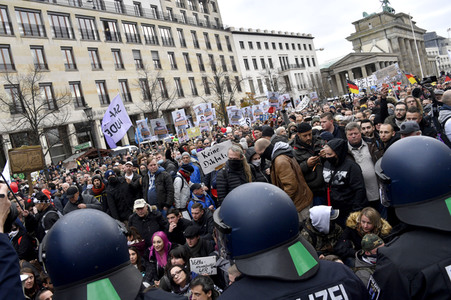 Proteste von Gegnern der Corona-Politik in Berlin