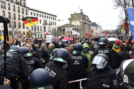Proteste von Gegnern der Corona-Politik in Berlin