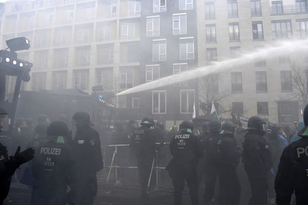 Proteste von Gegnern der Corona-Politik in Berlin