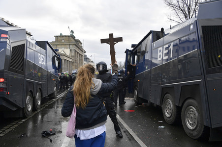 Proteste von Gegnern der Corona-Politik in Berlin