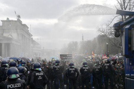 Proteste von Gegnern der Corona-Politik in Berlin