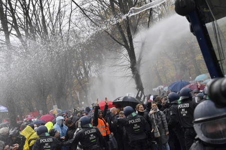 Proteste von Gegnern der Corona-Politik in Berlin