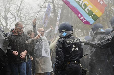 Proteste von Gegnern der Corona-Politik in Berlin