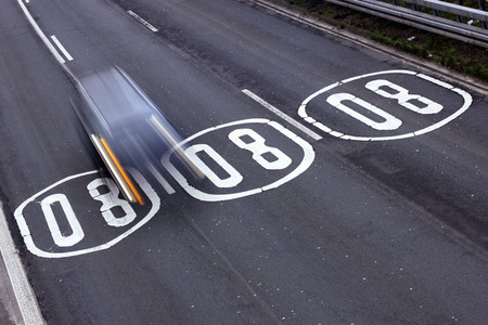 Symbolfoto Tempolimit