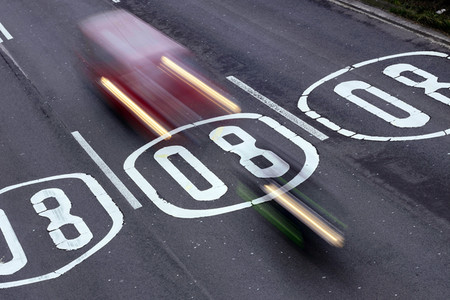 Symbolfoto Tempolimit