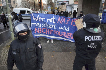 Schweigemarsch gegen Coronamaßnahmen in Berlin