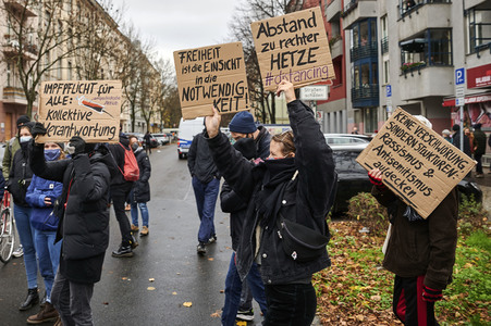 Schweigemarsch gegen Coronamaßnahmen in Berlin