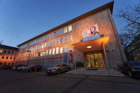 'Orange Day - Stoppt Gewalt gegen Frauenund Mädchen' in Hannover