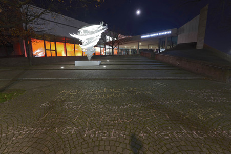 'Orange Day - Stoppt Gewalt gegen Frauenund Mädchen' in Hannover