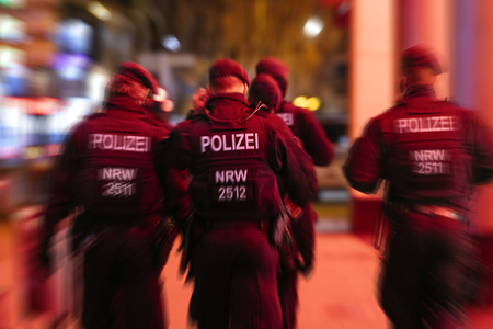 Symbolfoto Polizeistreife