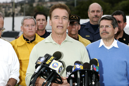 Pressetermin mit Arnold Schwarzenegger zur den Bränden in Malibu