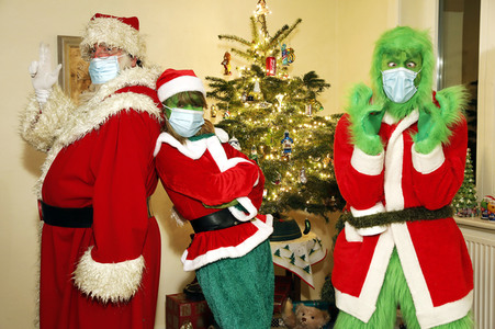 GEEK ART: Der Grinch zur Corona-Weihnacht